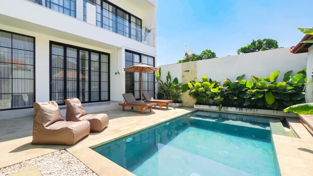 Villa Bewell — view 1